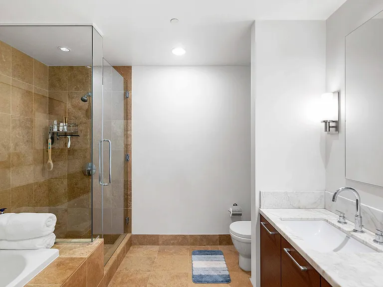 301 Mission St #27B — Photo 22