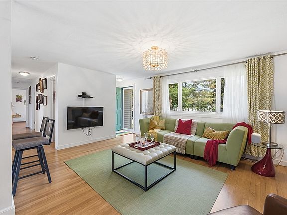 3rd image of 12 Parsons Ter
