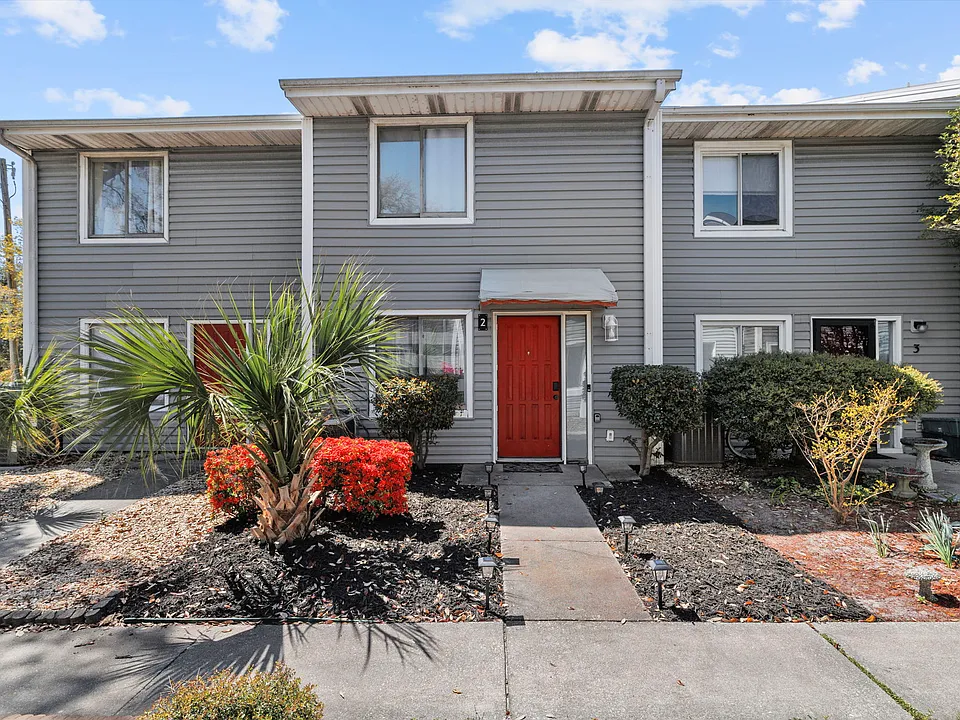1510 Edge Dr #2