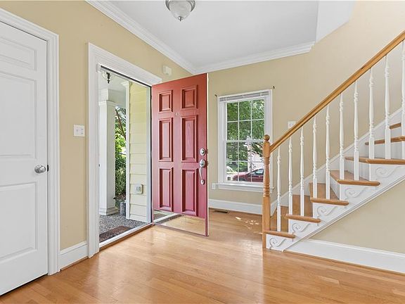 3rd image of 11141 Royal Ln