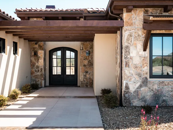 442 E Entrada Dr, Virgin, UT 84779