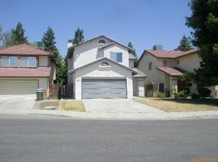 2712 Pecangrove Dr, Bakersfield, CA 93311