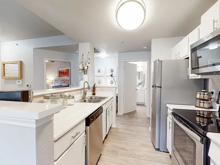 Sereno Park Apartments — Photo 50
