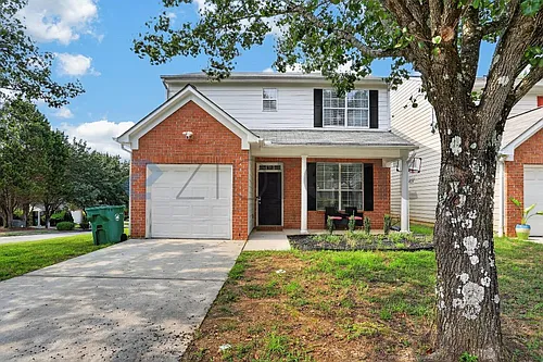 2354 Charleston Pointe SE Photo 1