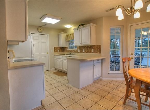 5th image of 105 Spoonbill Ct