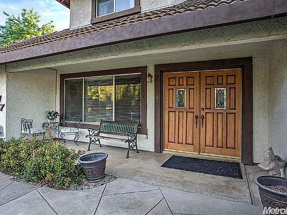 3rd image of 8217 Olivine Ave