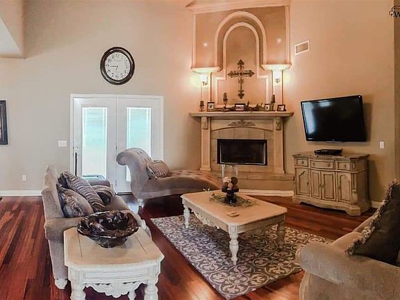 5th image of 134 Park Place Cir