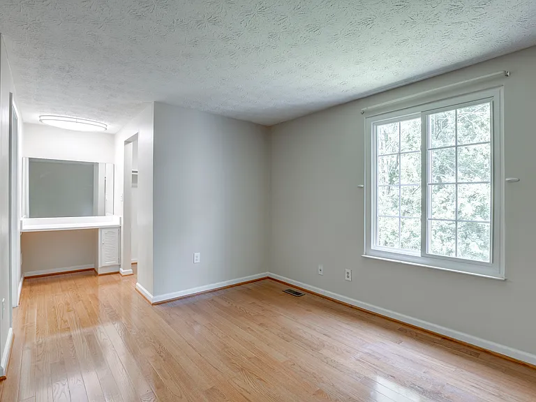 1604 Barnstead Dr — Photo 18