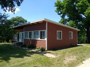 2238 N 1400th Rd, Eudora, KS 66025