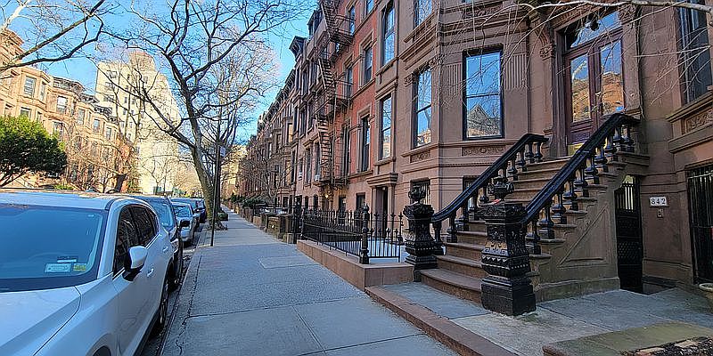 1st image of 842 President St #1