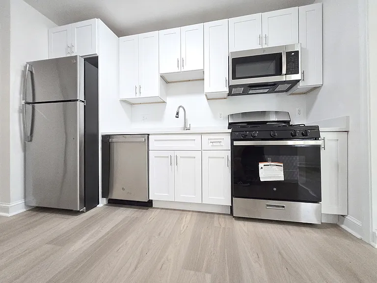 4526 Avondale St #1 — Photo 27