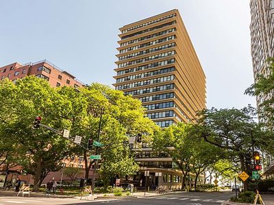 5801 N Sheridan Rd APT 15A, Chicago, IL, 60660
