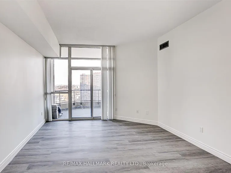 5 Rowntree Rd #Penthouse 1916 — Photo 16
