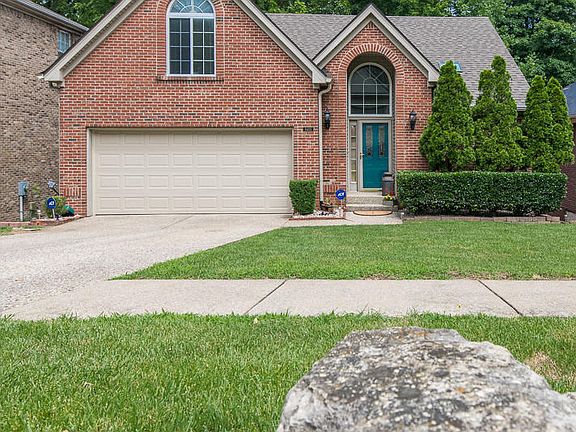 3rd image of 8405 Biggin Hill Ln