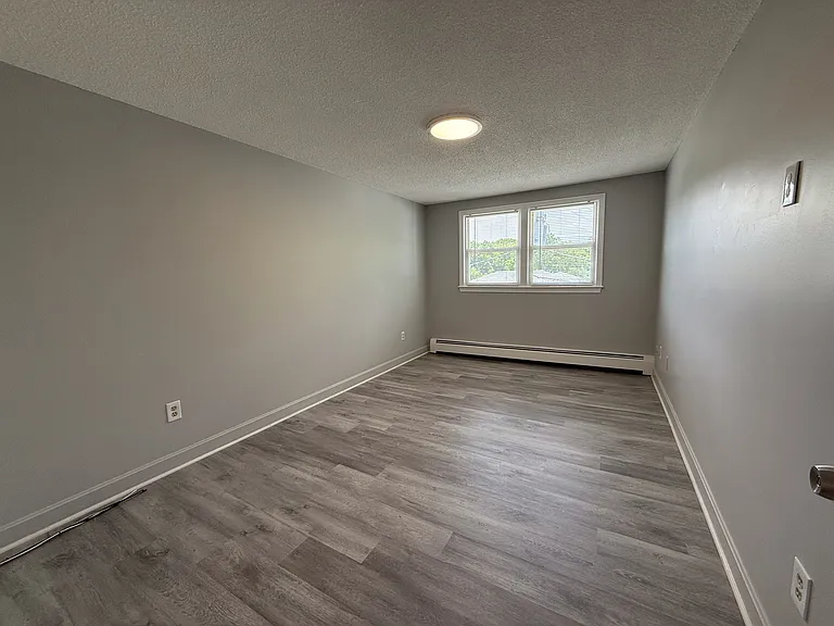 Delmont Estates — Photo 28
