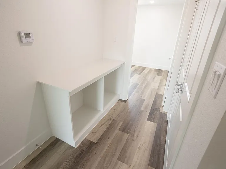 3226 Forest Park Blvd — Photo 36