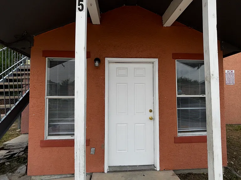 7575 Windsor Oaks #7575 — Photo 2