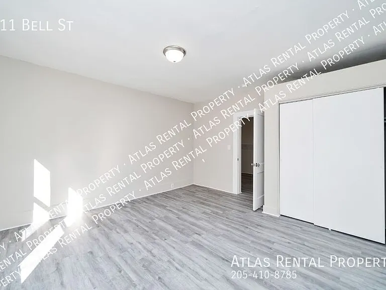 611 Bell St — Photo 12
