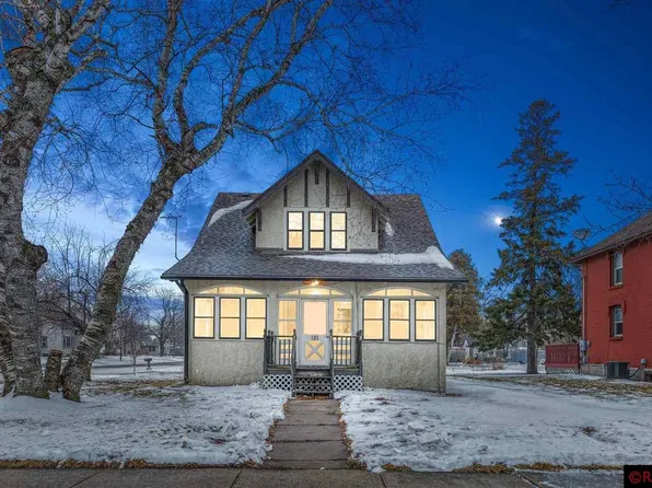 121 2nd St NW, New Richland, MN 56072