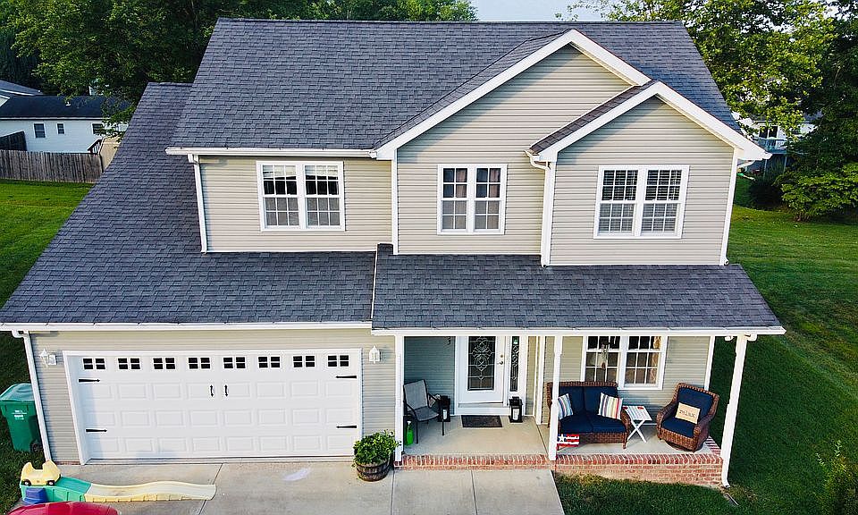 1st image of 233 Prado Dr