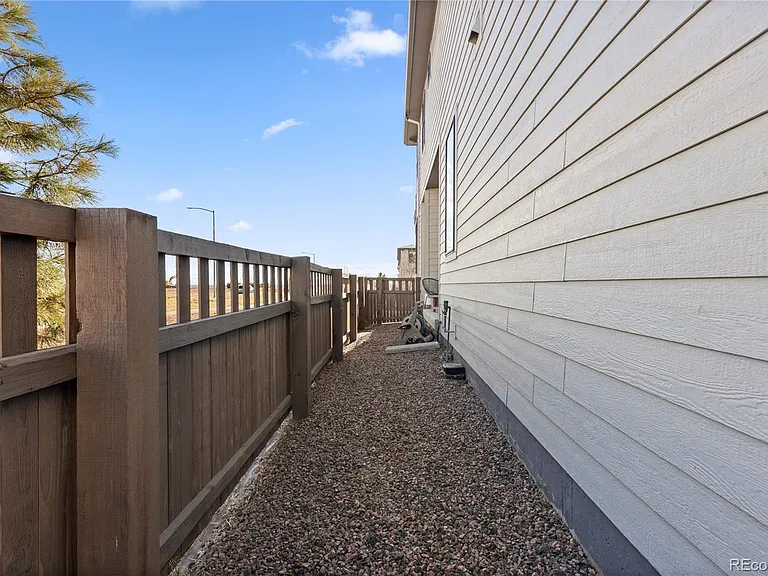 6058 N Perth St — Photo 17