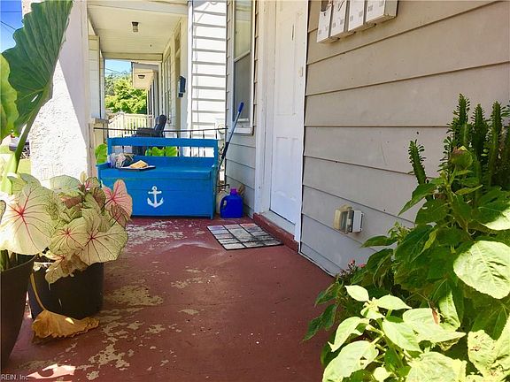 3rd image of 242 Ethel Ave APT 1