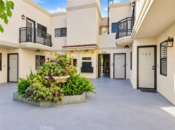 10894 Olinda St APT 123, Sun Valley, CA 91352