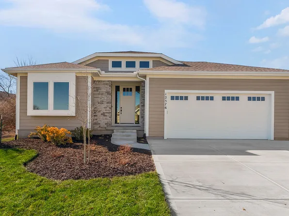 12576 S Meadow View St, Olathe, KS 66061