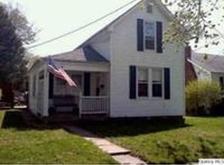 1304 Locust St, Quincy, IL 62301