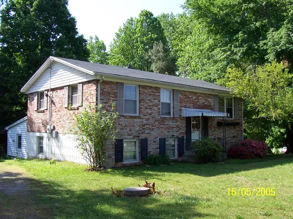 4006 Suburban Dr, Danville, VA 24540