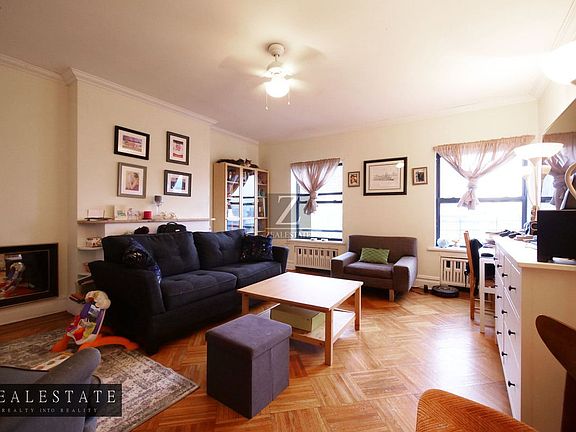 5th image of 210 Park Pl APT 5C