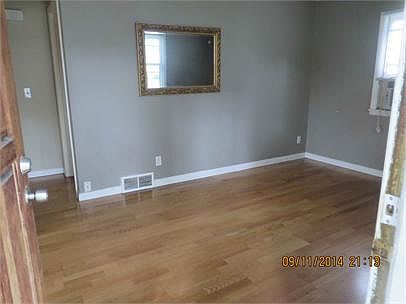 5th image of 1035 22nd Ave SE
