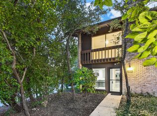 5931 Meadow Dr #157A, Lisle, IL 60532