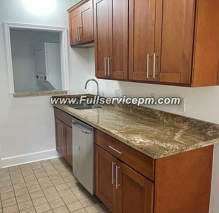 Kitchen cabinet with granite_09032021