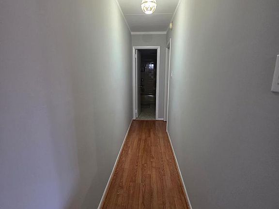 5th image of 8950 Krewstown Rd #204