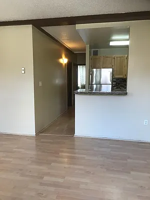 Rented by PLUSH REALTY Inc | media 6