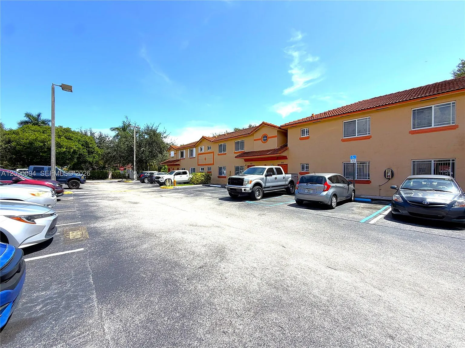 Belleview Villas Condo No — Photo 2
