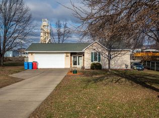 968 W 2nd St, Winona, MN 55987