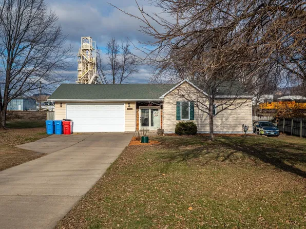 968 W 2nd St, Winona, MN 55987