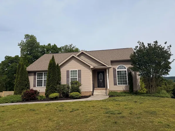 7357 Tiercel Dr, Ooltewah, TN 37363