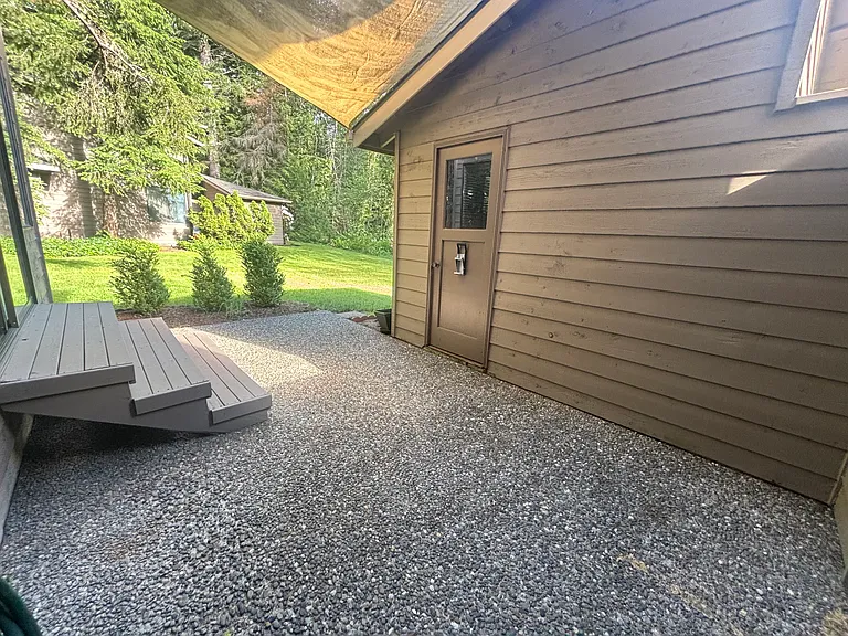 835 NW Huckle Dr #A — Photo 16