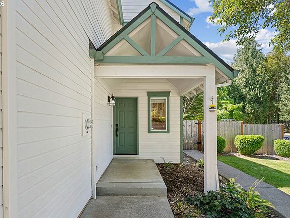2nd image of 20705 SW Lavender Ave
