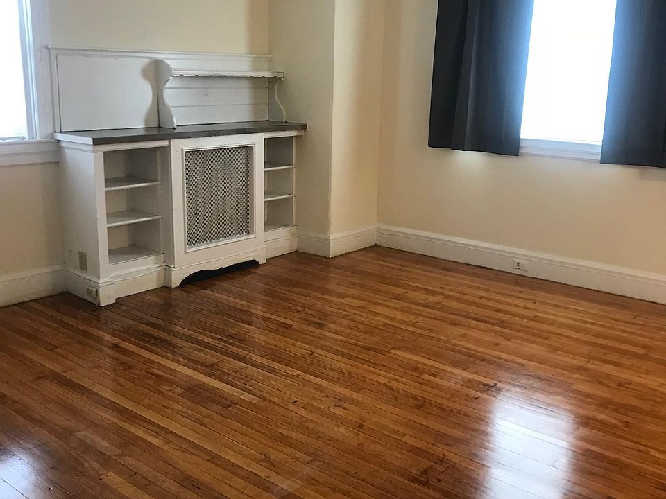 2nd image of 72 West St APT 5