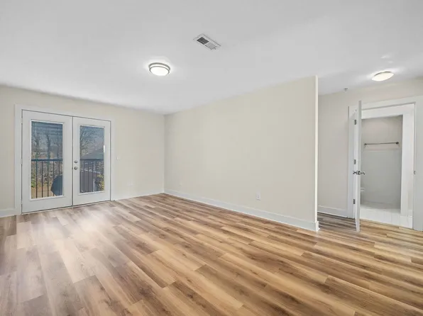 540 N 2nd St Unit 302, Clarksville, TN 37040