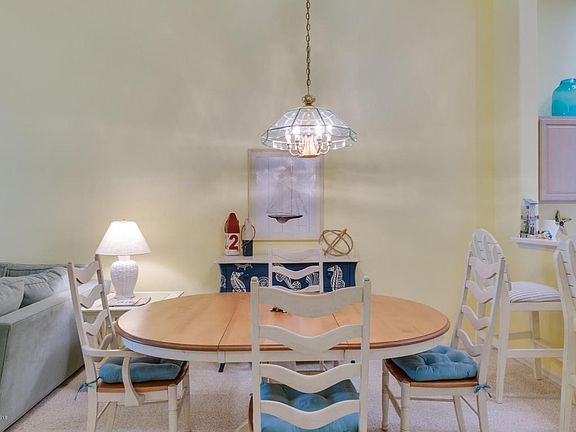 4th image of 108 Sophora Pl