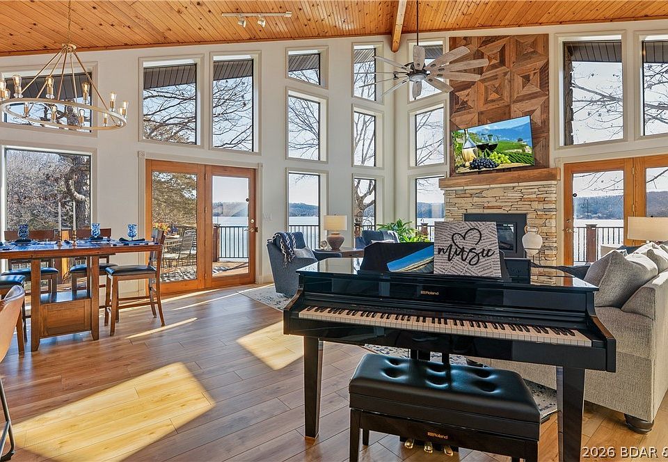 1st image of 525 Lighthouse Cove Cir