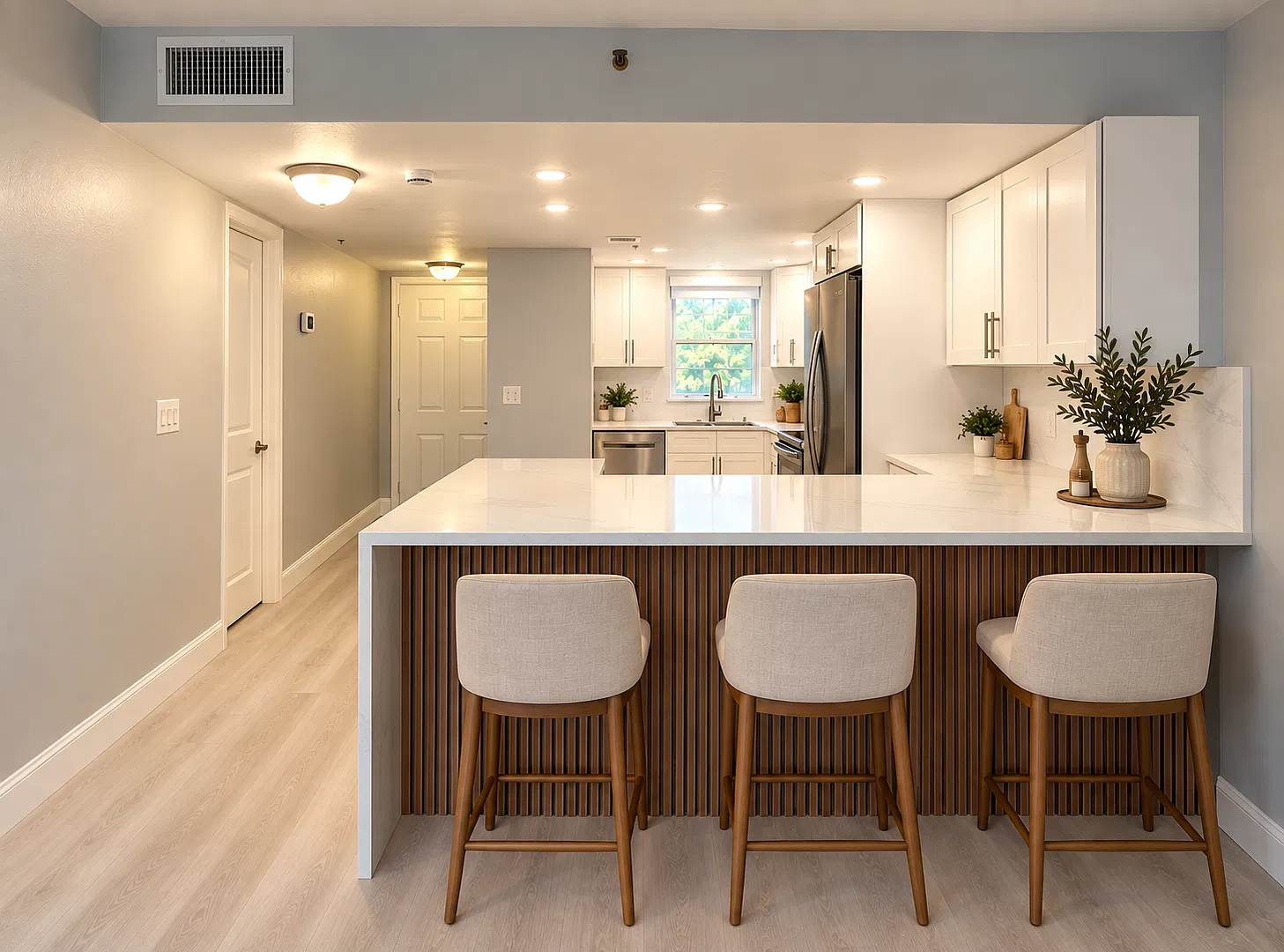2 bed, 1140 sqft, $2,300 — Photo 1