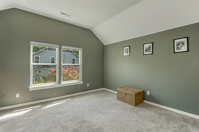 421 5th Ave — Photo 22