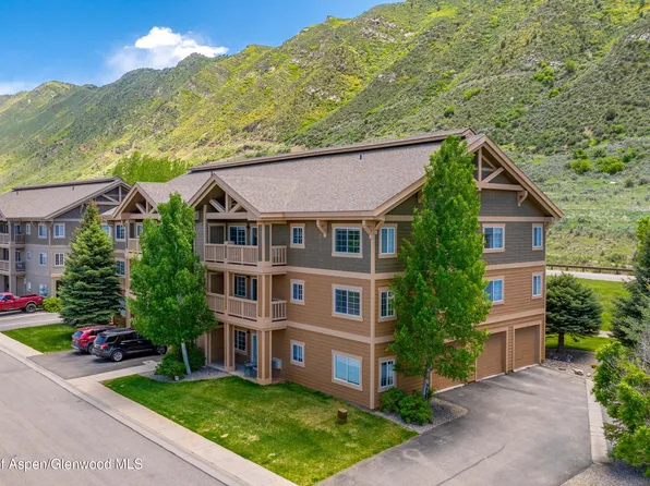 520 River View Dr Unit 504, New Castle, CO 81647