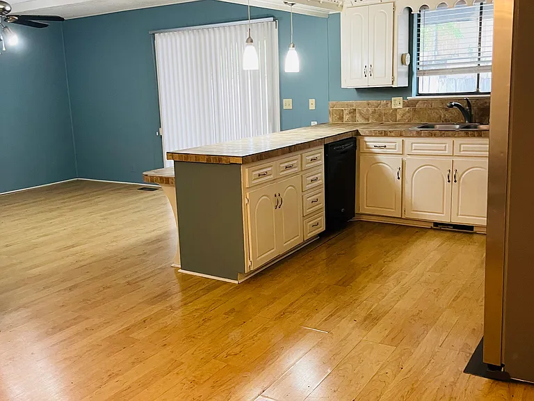 6612 Crow Cir — Photo 10